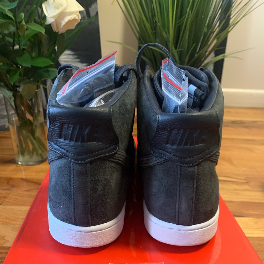 John ElliottxNike Vandal (size US 9.5/10 MEN) GRAY - Picture 4 of 5